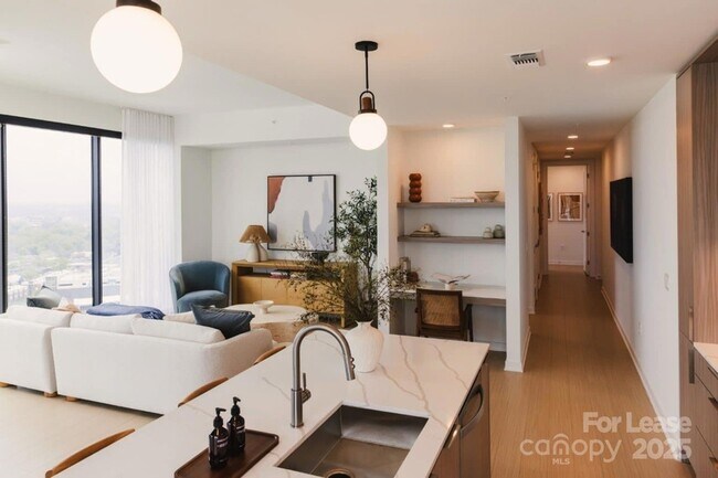 Building Photo - 2161 Hawkins St