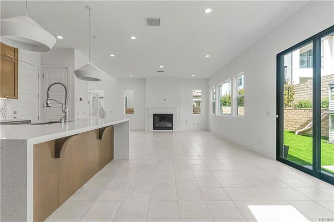 Building Photo - 19292 Merryweather Dr