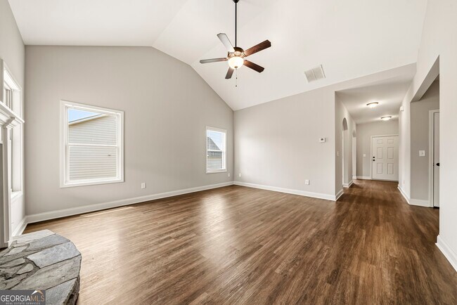 Building Photo - 54 Holsteiner Ln