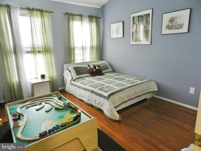 Building Photo - 4235 Fox Lake Dr