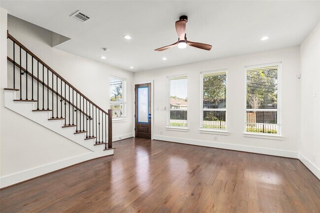 Building Photo - 1812 Palmetto Landing Dr