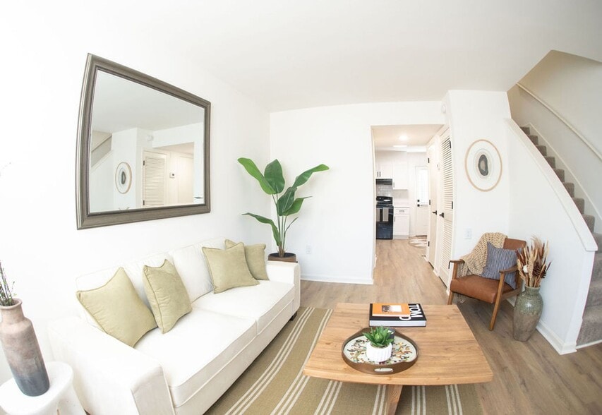 Interior Photo - Mulberry Pond