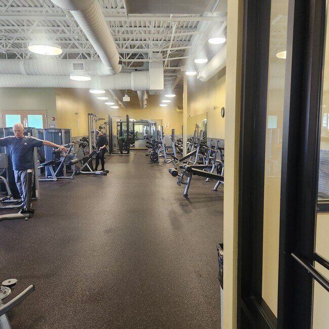 Building Photo - 3/2 LARGE corner lot in Polk County Poinciana