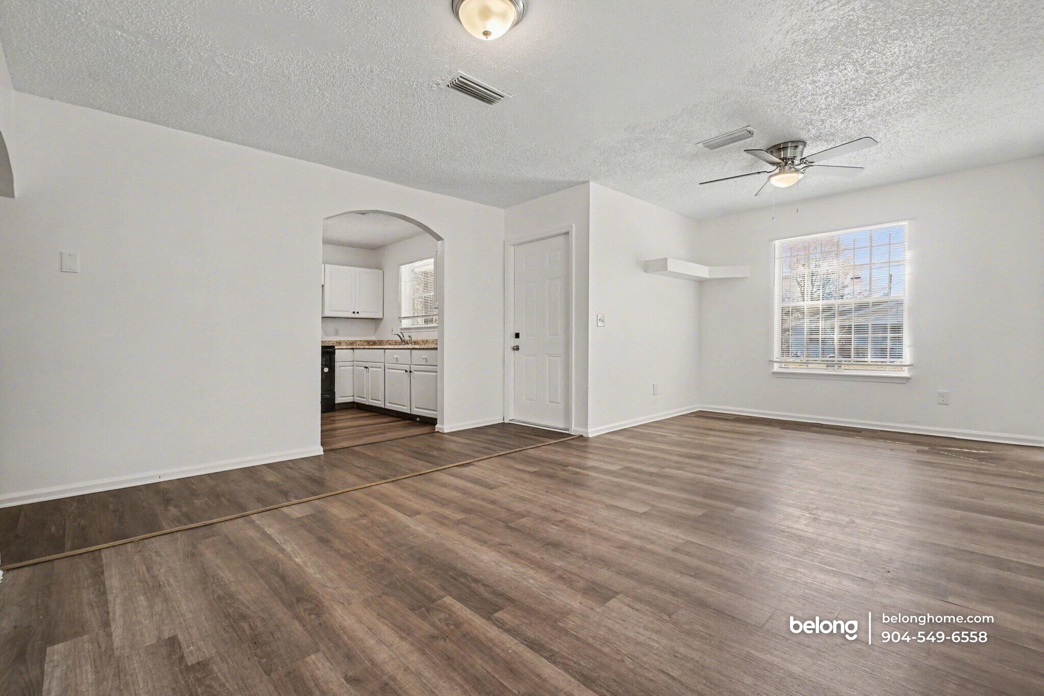 Building Photo - 1995 W 4th St