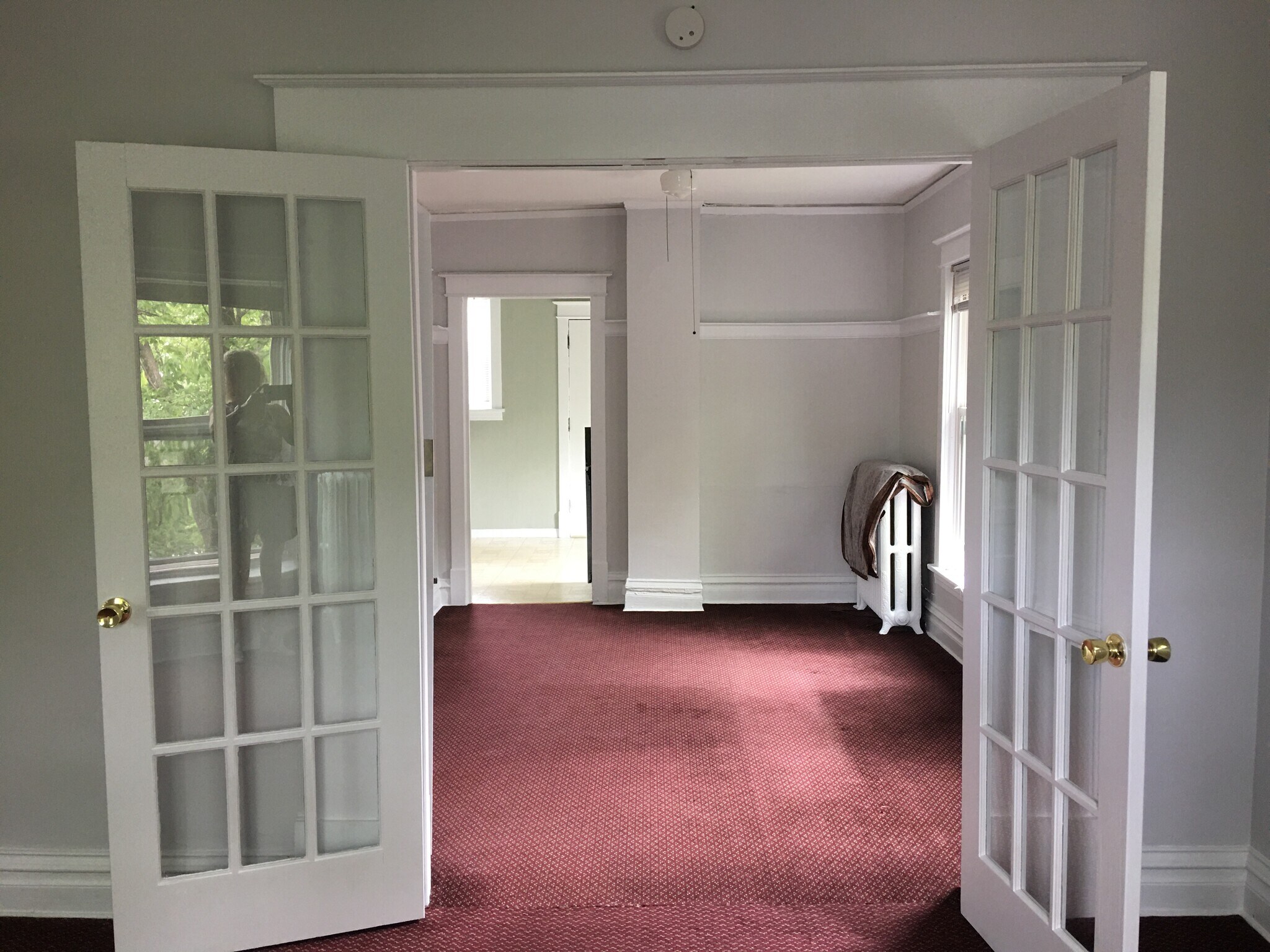 Building Photo - 526 E 7th St