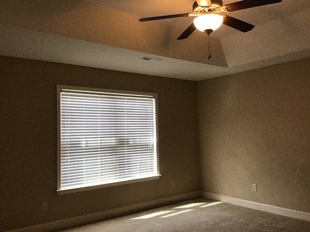 Building Photo - 112 Summerdale Dr