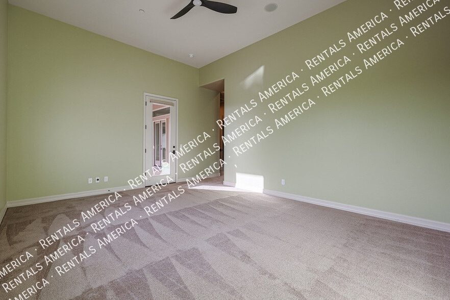 Building Photo - 12439 E Lupine Ave