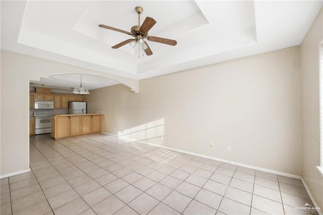 Building Photo - 18 Prosperity Dr