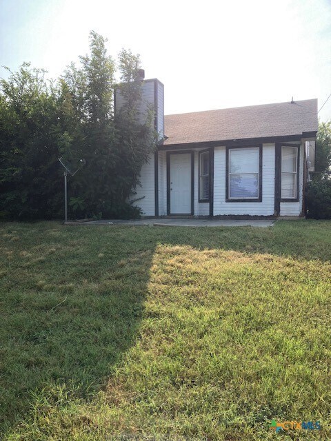 Building Photo - 303 Appaloosa Dr