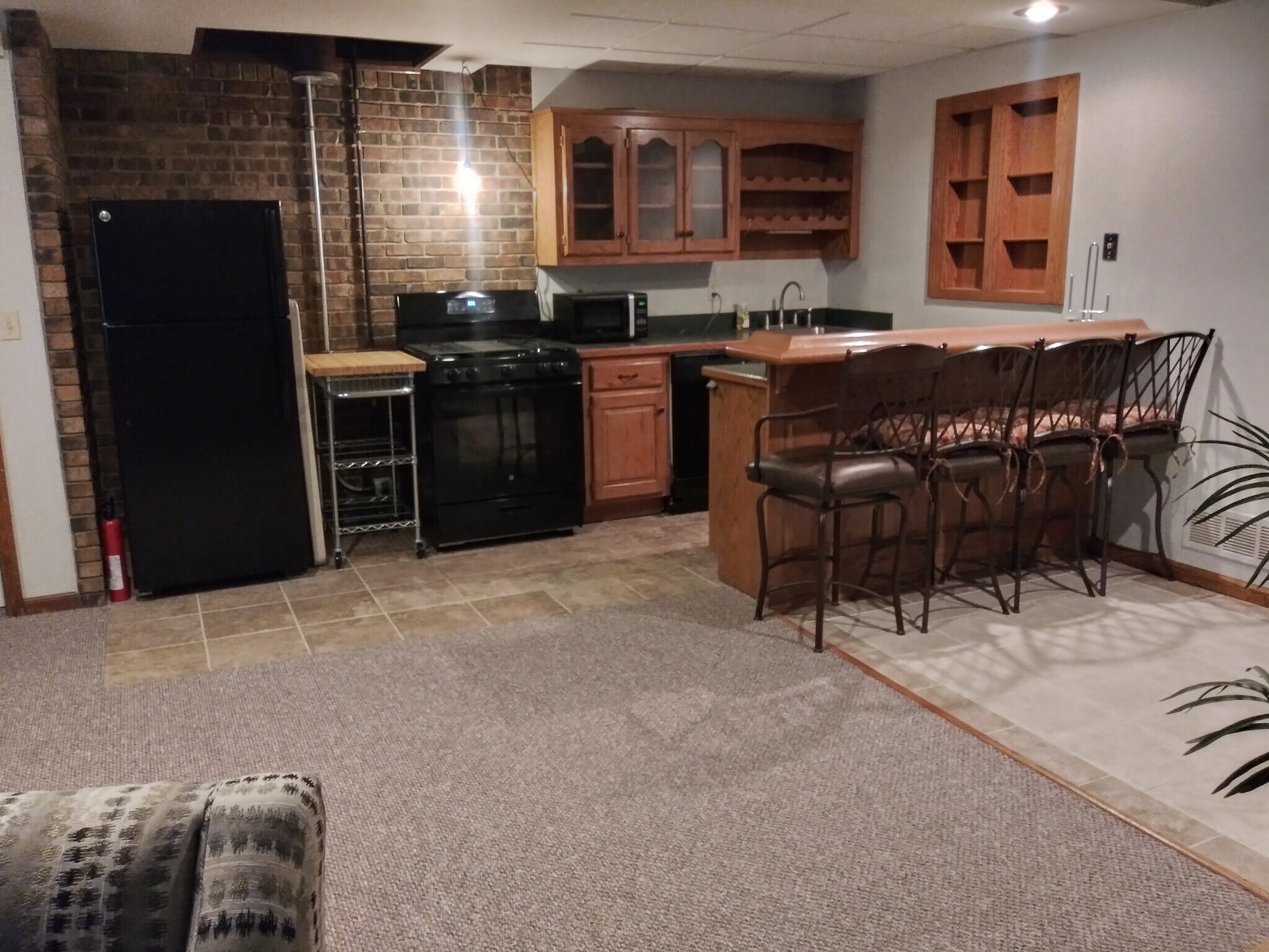 Building Photo - 8550 Waverly Rd