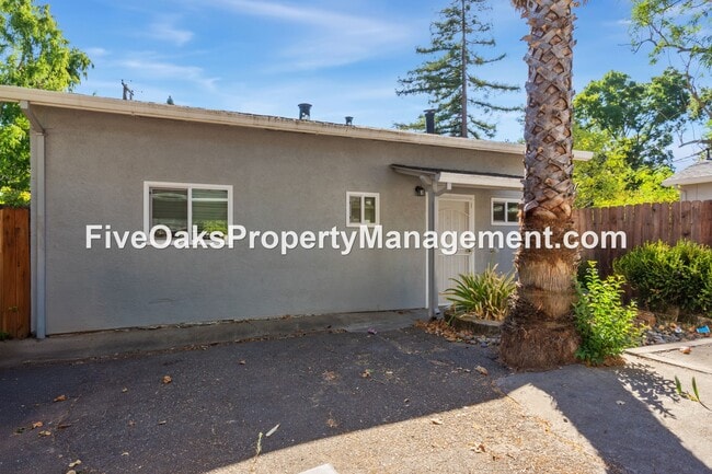 Primary Photo - 5310 1/2 Nugget Rd-