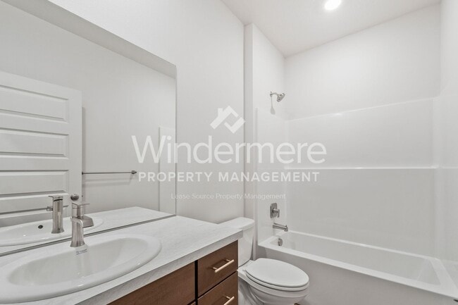 Building Photo - 8727 W Millsap Ln