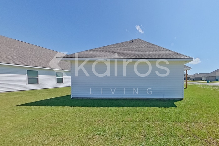 Building Photo - 13808 Pinyon Dr