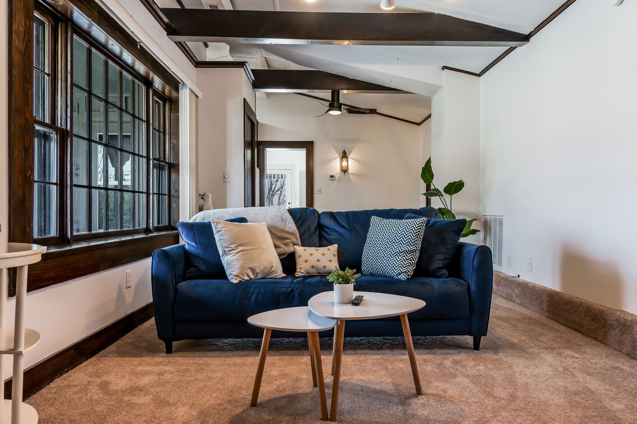 Building Photo - 323 Poplar Hill Ln