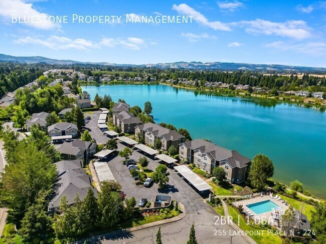 Building Photo - 255 Lakepoint Pl N