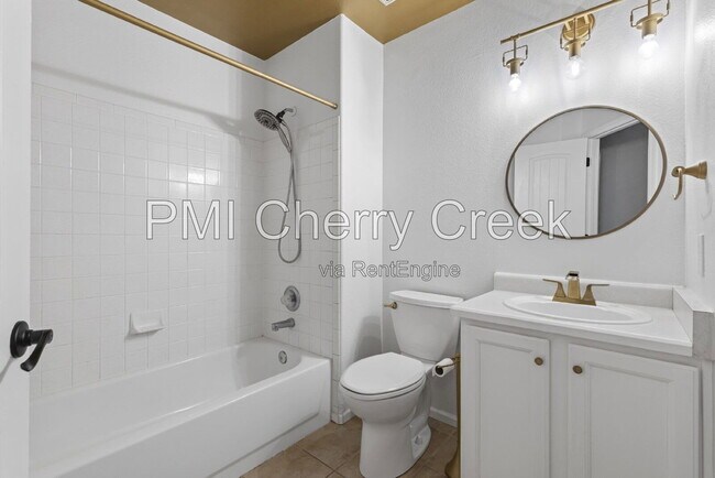 Building Photo - 21494 E Crestline Ln