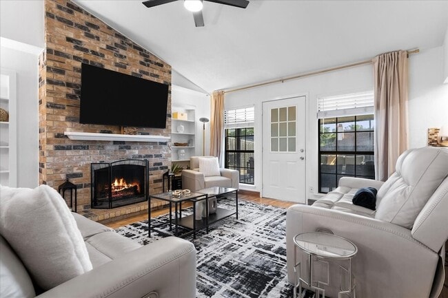 Building Photo - 1208 Kesser Dr