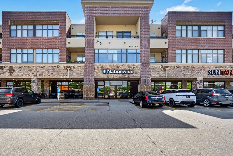 Building Photo - 640 S 50th St