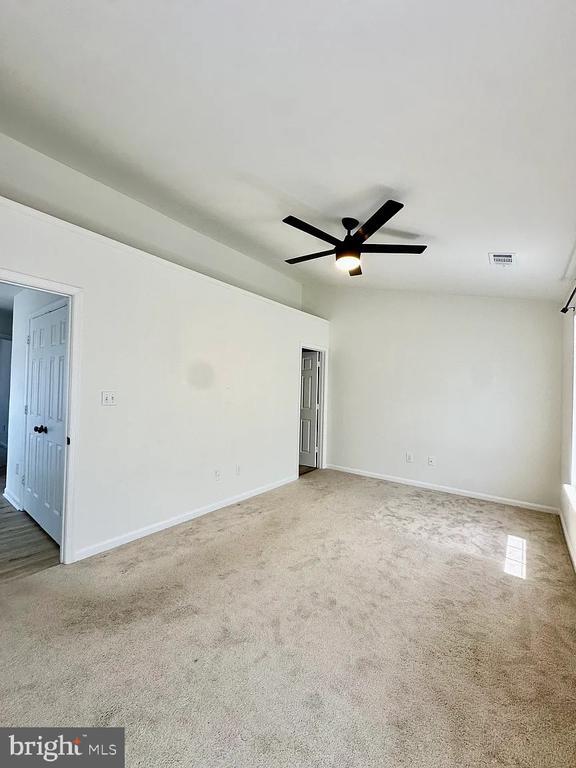 Building Photo - 9242 Jessica Dr