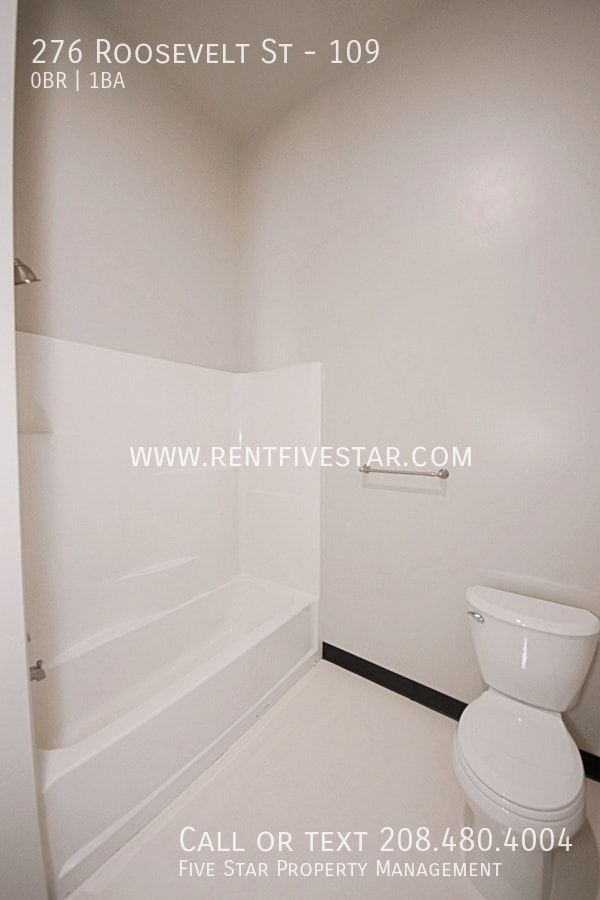 Building Photo - 276 Roosevelt St