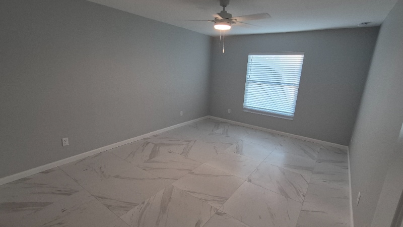 Building Photo - 661 Myra Ln NW