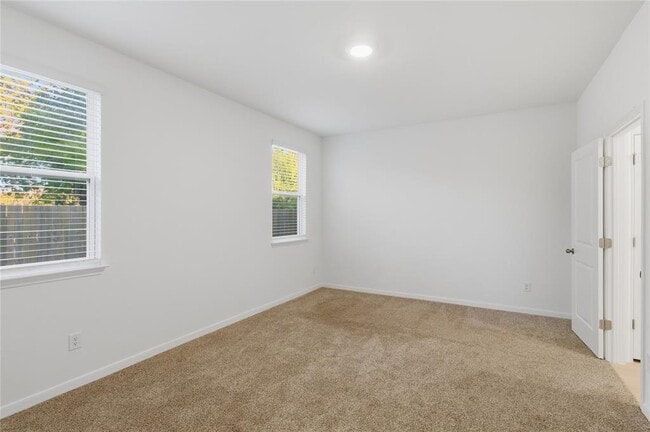 Building Photo - 465 Brooks Ranch Dr