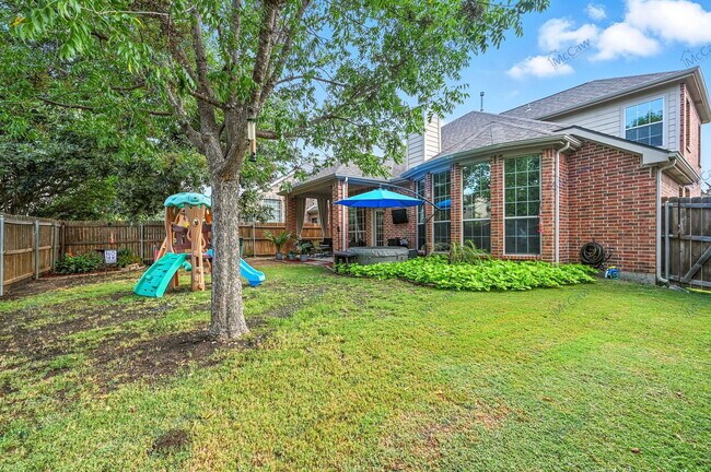 Building Photo - 7912 Adobe Dr