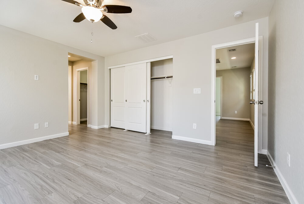 Building Photo - 10440 Yew Blossom Ave