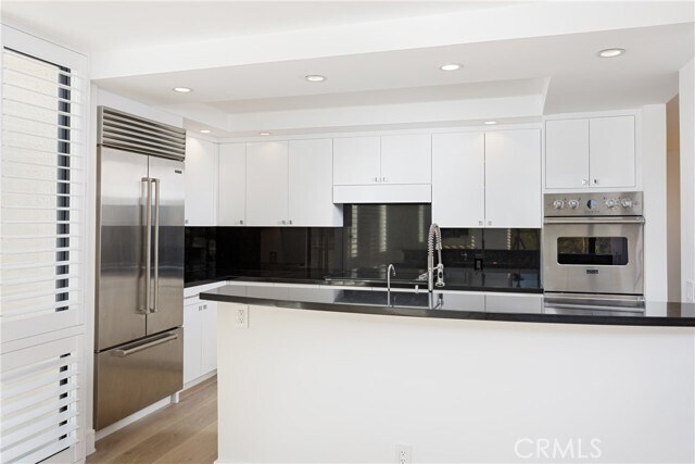 Building Photo - 601 Lido Park Dr