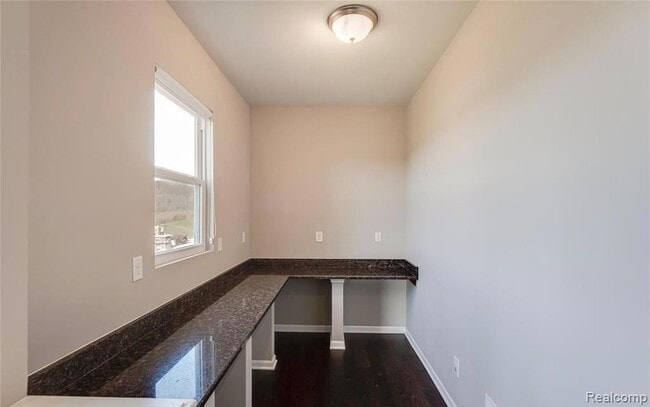 Building Photo - 2274 Findley Cir