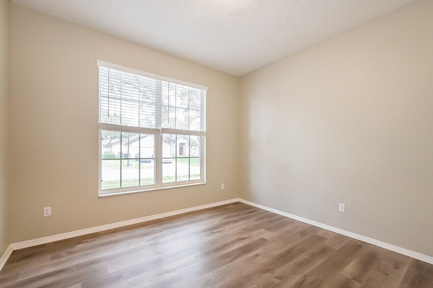 Building Photo - 1760 Sparkling Water Cir