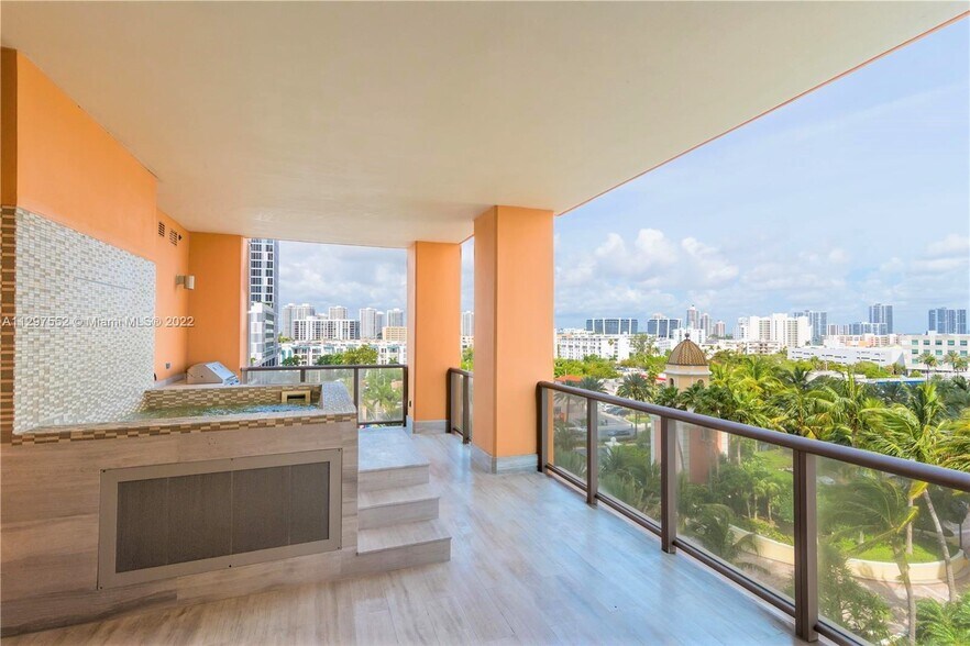 Building Photo - 17749 Collins Ave