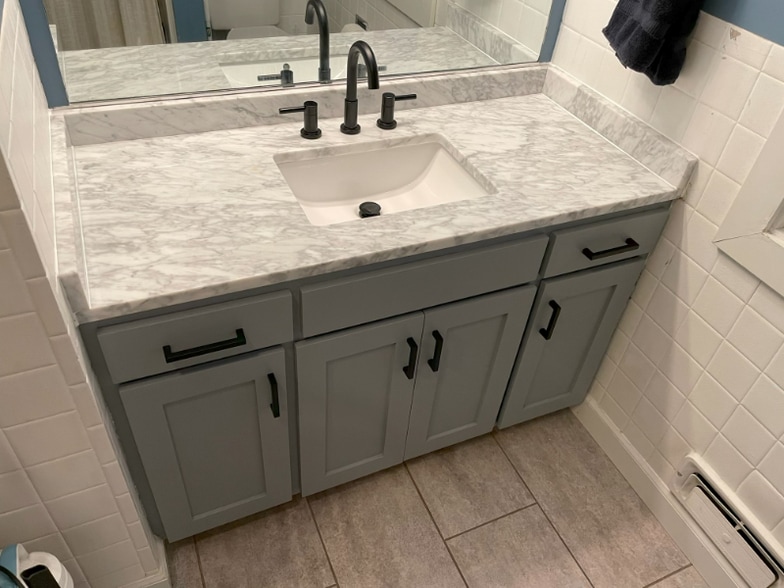 Building Photo - 617 Barr Dr