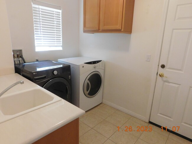 Building Photo - Beautiful Home for rent!
