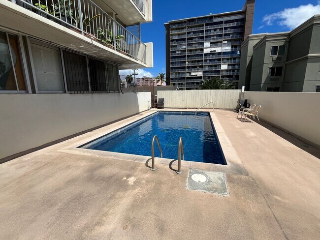 Building Photo - Academy Tower (Ward Ave/Honolulu) - 2 bedr...