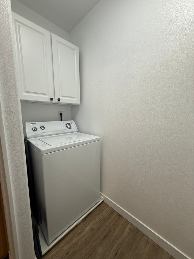 Building Photo - 770 NW 185th Ave