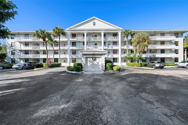 Primary Photo - 1715 Whitehall Dr