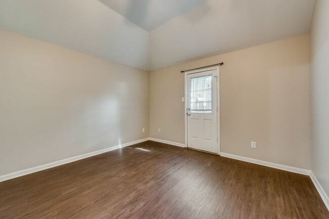 Building Photo - 8342 Fuqua Gardens Dr