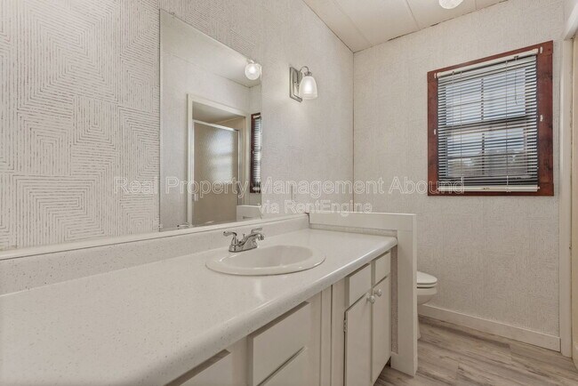 Building Photo - 4608 E 472 Rd