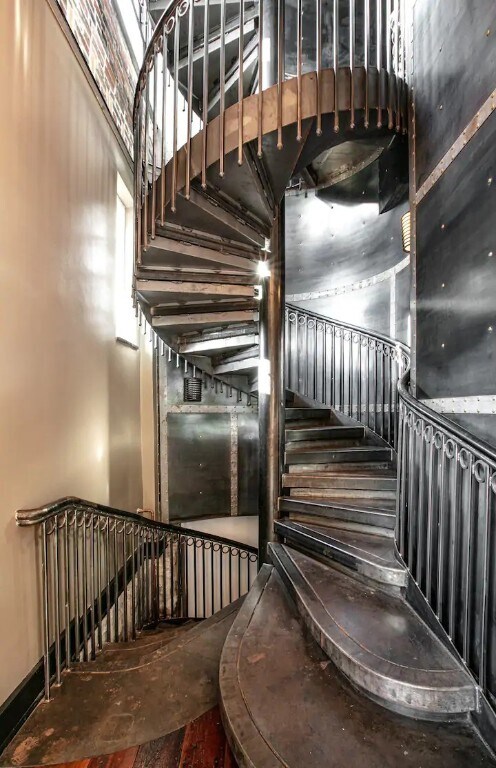 Building Photo - 3041 Olive St