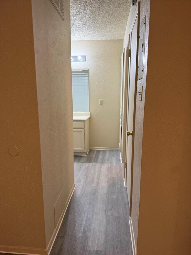 Building Photo - 4405 Avenue A