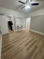 Building Photo - 830 Park Blvd