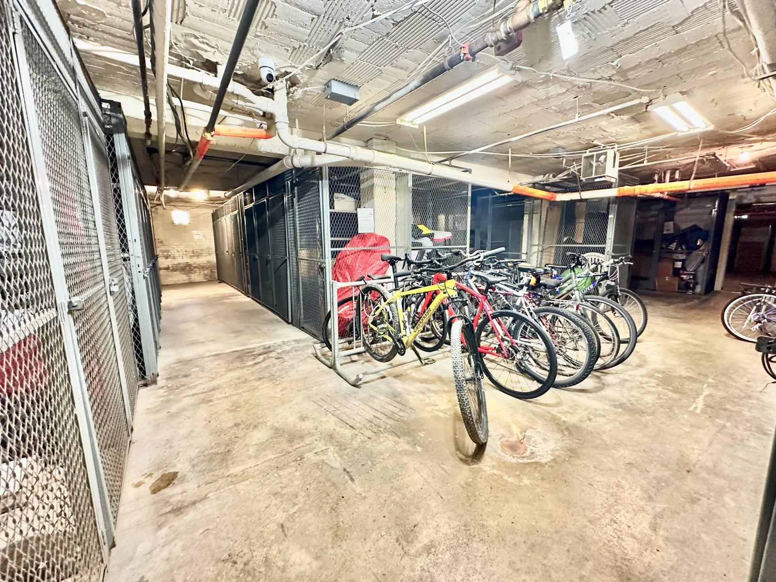 Bike Storage - 2021 Key Blvd
