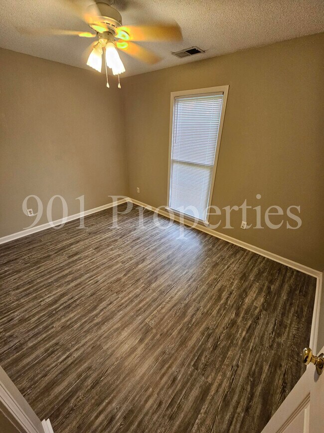 Building Photo - 8269 Trinity Rd