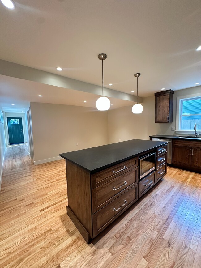 Building Photo - 2606 Larkins Way