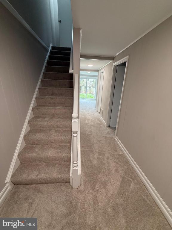 Building Photo - 4924 McFarland Dr