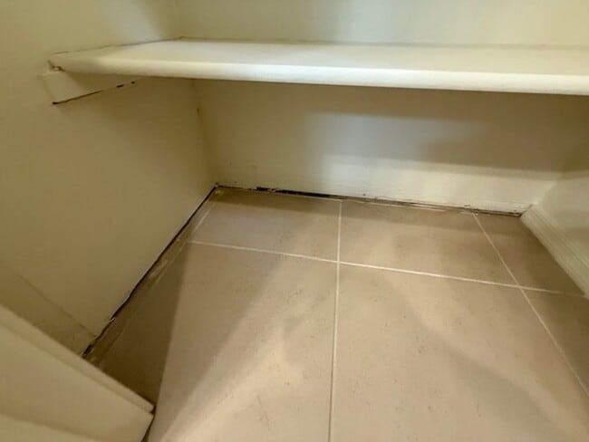 Building Photo - Price Reduced!! 3 bed 2 Bath in The Villas on Elm Contact Property Pros Property Management