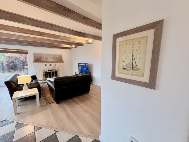 Building Photo - 21204 3rd Ave S