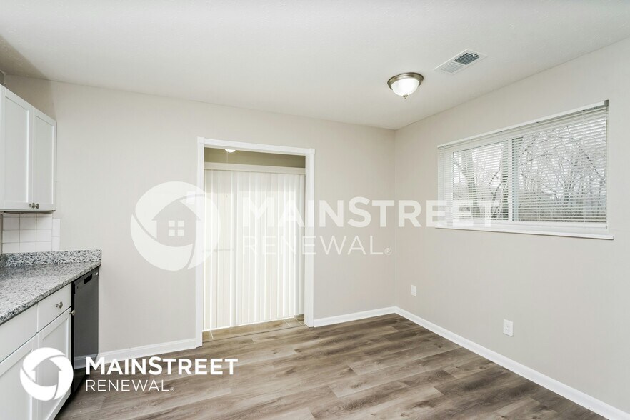 Building Photo - 6506 Maravian Dr