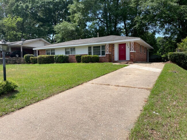 Building Photo - 688 Joryne Dr